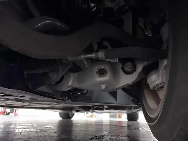 トヨタ クラウン ハイブリッド RS 三重県 2018(平30)年 1.3万km プレシャスブラックパール ハイブリッド/FR/MTモード付フロアCVT/純正 8インチナビ/（AM/FM/CD/DVD/Blu-ray/SDREC/SD/USB/Bluetooth/Miracast/AUX/TV）/バックガイドモニター/ドライブレコーダー 前方/ビルトイン ETC2.0/Toyota Safety Sense/・プリクラッシュセーフティ/・レーントレーシングアシスト/・レーダークルコン/・ロードサインアシスト/・【OP】アダプティブハイビームシステム/・ブラインドスポットモニター＋リヤクロストラフィックオートブレーキ/・インテリジェントクリアランスソナー［パーキングサポートブレーキ（静止物）］/など/装備/・【OP】3眼LEDヘッドランプ/・シートヒーター（D/N）/・ステアリングヒーター/・パワーシート（D8way＋ランバーサポート/N4way（肩口スイッチ付））/・カラーヘッドアップディスプレイ/・左右独立オートエアコン/・雨滴感応式フロントワイパー/・オートライト/・純正18inAW/・プッシュスタート/・ステアリングスイッチ/・保/取/ナビ取/・スマートキーx2/など