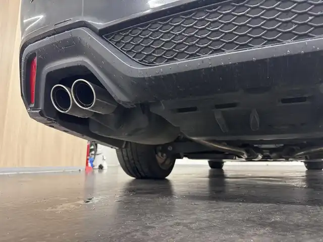トヨタ クラウン ハイブリッド RS 三重県 2018(平30)年 1.3万km プレシャスブラックパール ハイブリッド/FR/MTモード付フロアCVT/純正 8インチナビ/（AM/FM/CD/DVD/Blu-ray/SDREC/SD/USB/Bluetooth/Miracast/AUX/TV）/バックガイドモニター/ドライブレコーダー 前方/ビルトイン ETC2.0/Toyota Safety Sense/・プリクラッシュセーフティ/・レーントレーシングアシスト/・レーダークルコン/・ロードサインアシスト/・【OP】アダプティブハイビームシステム/・ブラインドスポットモニター＋リヤクロストラフィックオートブレーキ/・インテリジェントクリアランスソナー［パーキングサポートブレーキ（静止物）］/など/装備/・【OP】3眼LEDヘッドランプ/・シートヒーター（D/N）/・ステアリングヒーター/・パワーシート（D8way＋ランバーサポート/N4way（肩口スイッチ付））/・カラーヘッドアップディスプレイ/・左右独立オートエアコン/・雨滴感応式フロントワイパー/・オートライト/・純正18inAW/・プッシュスタート/・ステアリングスイッチ/・保/取/ナビ取/・スマートキーx2/など