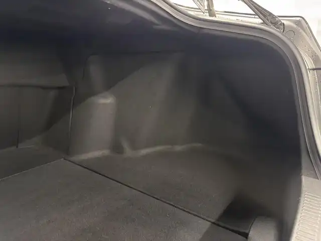 トヨタ クラウン ハイブリッド RS 三重県 2018(平30)年 1.3万km プレシャスブラックパール ハイブリッド/FR/MTモード付フロアCVT/純正 8インチナビ/（AM/FM/CD/DVD/Blu-ray/SDREC/SD/USB/Bluetooth/Miracast/AUX/TV）/バックガイドモニター/ドライブレコーダー 前方/ビルトイン ETC2.0/Toyota Safety Sense/・プリクラッシュセーフティ/・レーントレーシングアシスト/・レーダークルコン/・ロードサインアシスト/・【OP】アダプティブハイビームシステム/・ブラインドスポットモニター＋リヤクロストラフィックオートブレーキ/・インテリジェントクリアランスソナー［パーキングサポートブレーキ（静止物）］/など/装備/・【OP】3眼LEDヘッドランプ/・シートヒーター（D/N）/・ステアリングヒーター/・パワーシート（D8way＋ランバーサポート/N4way（肩口スイッチ付））/・カラーヘッドアップディスプレイ/・左右独立オートエアコン/・雨滴感応式フロントワイパー/・オートライト/・純正18inAW/・プッシュスタート/・ステアリングスイッチ/・保/取/ナビ取/・スマートキーx2/など
