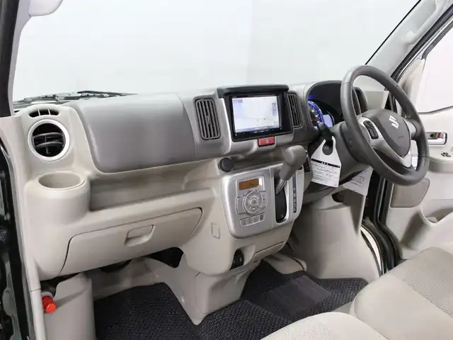 スズキ エブリィ ワゴン PZターボ スペシャル 三重県 2023(令5)年 1.9万km クールカーキPM セーフティサポート /アイドリングストップ/KENWOODメモリナビ・地デジTV/・DVD/CD/・Bluetooth/バックカメラ/パーキングセンサー(リア)/KENWOODドライブレコーダー(DRV-350DT)/車線逸脱警報機能/両側パワースライドドア /左後オートステップ/運転席シートヒーター/USB電源ソケット/ETC/純正14インチアルミホイール/HIDヘッドランプ/・オートライト/ハイビームアシスト/フォグランプ/プッシュエンジンスタート/スマートキー×2/新車時保証書/取扱説明書