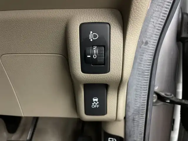 ホンダ Ｎ ＢＯＸ ＋ G 鹿児島県 2014(平26)年 6.7万km カトラリーシルバーM 社外ナビ/(BT/CD/DVD/AM/FM/フルセグTV)/前後ドライブレコーダー/アイドリングストップ/ベンチシート/チップアップシート/レザー調シートカバー/運転席シートハイトアジャスター/プラズマクラスター搭載エアコン/スペアキー/オートライト