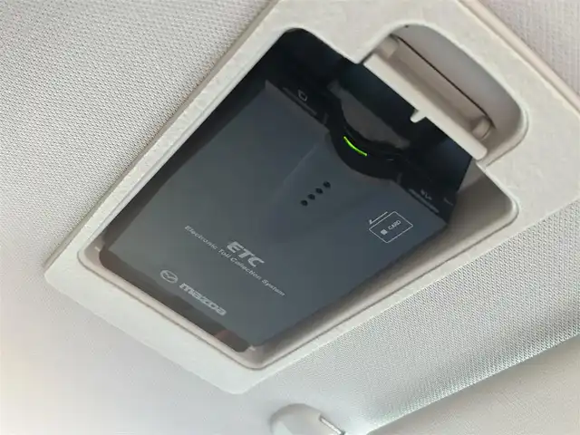 マツダ アテンザ ワゴン 20S プロアクティブ 静岡県 2015(平27)年 6万km ジェットブラックマイカ ワンオーナー/純正ナビ/フルセグTV/DVD/CD/BT/衝突軽減ブレーキ/レーンキープアシスト/ヘッドアップディスプレイ/レーダークルーズコントロール/ブラインドスポットモニター/バックソナー/ビルトインETC/LEDヘッドライト/LEDフォグ/ステアリングスイッチ/ルーフレール/純正19インチAW/スマートキー×2/保証書/取扱説明書/H30/R2/R3/R4/R6点検記録簿有