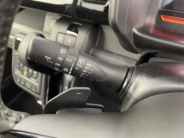 スズキ スペーシア ギア HYBRID XZターボ 宮城県 2024(令6)年 2万km モスグレーメタリック パイオニア８型ナビ/両側パワースライドドア/ヘッドアップディスプレイ/アダプティブクルーズコントロール/シート／ステアリングヒーター/フルセグTV/バックモニター/ETC/衝突軽減ブレーキ/レーンキープアシスト/オートハイビーム/パーキングセンサー/LEDヘッドライト/フォグランプ/ルーフレール/禁煙車