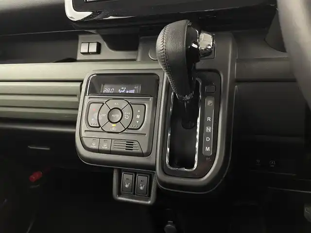 スズキ スペーシア ギア HYBRID XZターボ 宮城県 2024(令6)年 2万km モスグレーメタリック パイオニア８型ナビ/両側パワースライドドア/ヘッドアップディスプレイ/アダプティブクルーズコントロール/シート／ステアリングヒーター/フルセグTV/バックモニター/ETC/衝突軽減ブレーキ/レーンキープアシスト/オートハイビーム/パーキングセンサー/LEDヘッドライト/フォグランプ/ルーフレール/禁煙車