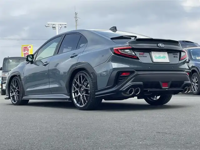 スバル ＷＲＸ Ｓ４ STIスポーツシャープ 東京都 2024(令6)年 0.8万km グレー 【特別仕様　500台限定車】/カラー：オフショアルブルーM（XDB）/haman/kardonプレミアムサウンド/245/35R19 ハイパフォーマンスタイヤ/（ミシュラン パイロット スポーツ 5）/STI製フレキシブルパフォーマンスホイール/（BBS 19 インチ）/鍛造・スーパーブラックハイラスター塗装/STI製フレキシブルドロータワーバー（STI Sport♯ロゴ付）/STI製フレキシブルドロースティフナー フロント/リヤ/本革巻ステアリングホイール/（シルバーステッチ、高触感革、ピアノブラック調加飾パネル）/シフトブーツ（シルバーステッチ）/RECARO フロントシート/［ブラック、ウルトラスエード+合成皮革（シルバーステッチ）+STI ロゴ入り］&リヤシート［ブラック、ウルトラスエード+合成皮革（シルバーステッチ）］/運転席＆助手席 8 ウェイパワーシート/シートヒーター/メーカーナビ/CD/DVD/BT/AM/FM/USB/TV/AppleCarplay/androidauto/マルチビューモニター/リアビークルディテクション（SRVD）/STiスポイラー「フロント・サイド・リア」/STiリアディフューザー/ビルトインETC2.0/PROVAダウンサス（純正サス積込）