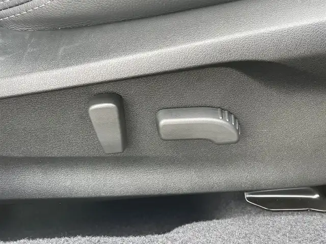 スバル ＷＲＸ Ｓ４ STIスポーツシャープ 東京都 2024(令6)年 0.8万km グレー 【特別仕様　500台限定車】/カラー：オフショアルブルーM（XDB）/haman/kardonプレミアムサウンド/245/35R19 ハイパフォーマンスタイヤ/（ミシュラン パイロット スポーツ 5）/STI製フレキシブルパフォーマンスホイール/（BBS 19 インチ）/鍛造・スーパーブラックハイラスター塗装/STI製フレキシブルドロータワーバー（STI Sport♯ロゴ付）/STI製フレキシブルドロースティフナー フロント/リヤ/本革巻ステアリングホイール/（シルバーステッチ、高触感革、ピアノブラック調加飾パネル）/シフトブーツ（シルバーステッチ）/RECARO フロントシート/［ブラック、ウルトラスエード+合成皮革（シルバーステッチ）+STI ロゴ入り］&リヤシート［ブラック、ウルトラスエード+合成皮革（シルバーステッチ）］/運転席＆助手席 8 ウェイパワーシート/シートヒーター/メーカーナビ/CD/DVD/BT/AM/FM/USB/TV/AppleCarplay/androidauto/マルチビューモニター/リアビークルディテクション（SRVD）/STiスポイラー「フロント・サイド・リア」/STiリアディフューザー/ビルトインETC2.0/PROVAダウンサス（純正サス積込）