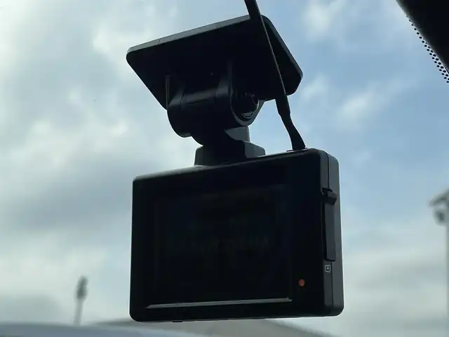 スバル ＷＲＸ Ｓ４ STIスポーツシャープ 東京都 2024(令6)年 0.8万km グレー 【特別仕様　500台限定車】/カラー：オフショアルブルーM（XDB）/haman/kardonプレミアムサウンド/245/35R19 ハイパフォーマンスタイヤ/（ミシュラン パイロット スポーツ 5）/STI製フレキシブルパフォーマンスホイール/（BBS 19 インチ）/鍛造・スーパーブラックハイラスター塗装/STI製フレキシブルドロータワーバー（STI Sport♯ロゴ付）/STI製フレキシブルドロースティフナー フロント/リヤ/本革巻ステアリングホイール/（シルバーステッチ、高触感革、ピアノブラック調加飾パネル）/シフトブーツ（シルバーステッチ）/RECARO フロントシート/［ブラック、ウルトラスエード+合成皮革（シルバーステッチ）+STI ロゴ入り］&リヤシート［ブラック、ウルトラスエード+合成皮革（シルバーステッチ）］/運転席＆助手席 8 ウェイパワーシート/シートヒーター/メーカーナビ/CD/DVD/BT/AM/FM/USB/TV/AppleCarplay/androidauto/マルチビューモニター/リアビークルディテクション（SRVD）/STiスポイラー「フロント・サイド・リア」/STiリアディフューザー/ビルトインETC2.0/PROVAダウンサス（純正サス積込）