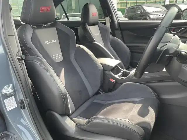 スバル ＷＲＸ Ｓ４ STIスポーツシャープ 東京都 2024(令6)年 0.8万km グレー 【特別仕様　500台限定車】/カラー：オフショアルブルーM（XDB）/haman/kardonプレミアムサウンド/245/35R19 ハイパフォーマンスタイヤ/（ミシュラン パイロット スポーツ 5）/STI製フレキシブルパフォーマンスホイール/（BBS 19 インチ）/鍛造・スーパーブラックハイラスター塗装/STI製フレキシブルドロータワーバー（STI Sport♯ロゴ付）/STI製フレキシブルドロースティフナー フロント/リヤ/本革巻ステアリングホイール/（シルバーステッチ、高触感革、ピアノブラック調加飾パネル）/シフトブーツ（シルバーステッチ）/RECARO フロントシート/［ブラック、ウルトラスエード+合成皮革（シルバーステッチ）+STI ロゴ入り］&リヤシート［ブラック、ウルトラスエード+合成皮革（シルバーステッチ）］/運転席＆助手席 8 ウェイパワーシート/シートヒーター/メーカーナビ/CD/DVD/BT/AM/FM/USB/TV/AppleCarplay/androidauto/マルチビューモニター/リアビークルディテクション（SRVD）/STiスポイラー「フロント・サイド・リア」/STiリアディフューザー/ビルトインETC2.0/PROVAダウンサス（純正サス積込）