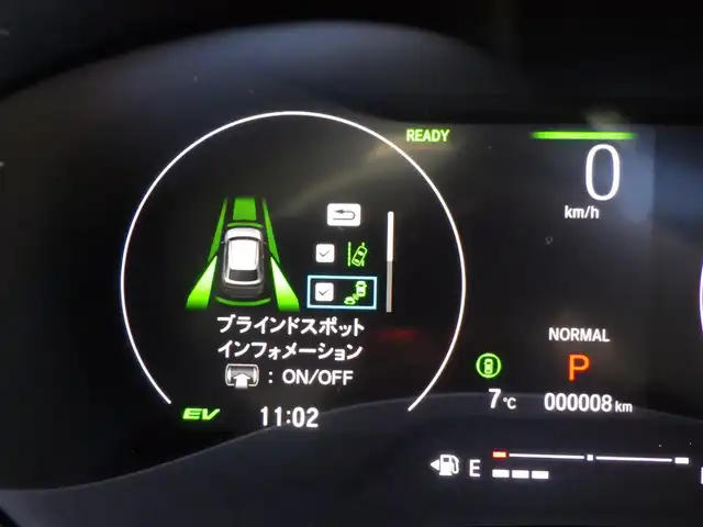 ホンダ ヴェゼル ハイブリッド e:HEV Z 千葉県 2024(令6)年 0.1万km未満 プラチナホワイトパール e:HEV Z　3VC4AG3　Honda CONNECTディスプレー+ETC2.0車載器+ワイヤレス充電器(220/000)　フロントグリル　ベルリナブラック(412/500円)/ホンダセンシング/・衝突軽減ブレーキ（CMBS）/・車線維持支援システム（LKAS）/・アダプティブクルーズコントロール（ACC）/・後方誤発進抑制機能/・誤発進抑制機能/パワーバックドア/9インチ純正コネクトナビ/地デジTV/【Bluetooth接続】/【Apple CarPlay　Android Auto対応】/バックカメラ/ワイヤレス充電/ハーフレザーシート/前席シートヒーター/ETC（2.0）/LEDヘッドライト/フォグライト/ウインカーミラー/革巻きステアリング/パドルシフト/ステアリングスイッチ/コーナーセンサー/純正18インチアルミホイル/サイド/カーテンエアバッグ/Honda スマートキー