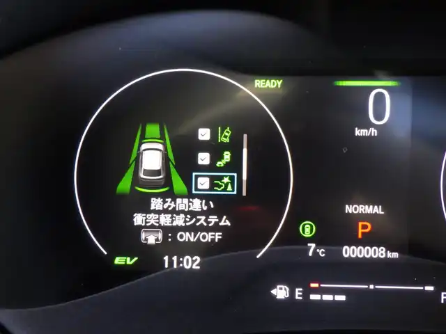 ホンダ ヴェゼル ハイブリッド e:HEV Z 千葉県 2024(令6)年 0.1万km未満 プラチナホワイトパール e:HEV Z　3VC4AG3　Honda CONNECTディスプレー+ETC2.0車載器+ワイヤレス充電器(220/000)　フロントグリル　ベルリナブラック(412/500円)/ホンダセンシング/・衝突軽減ブレーキ（CMBS）/・車線維持支援システム（LKAS）/・アダプティブクルーズコントロール（ACC）/・後方誤発進抑制機能/・誤発進抑制機能/パワーバックドア/9インチ純正コネクトナビ/地デジTV/【Bluetooth接続】/【Apple CarPlay　Android Auto対応】/バックカメラ/ワイヤレス充電/ハーフレザーシート/前席シートヒーター/ETC（2.0）/LEDヘッドライト/フォグライト/ウインカーミラー/革巻きステアリング/パドルシフト/ステアリングスイッチ/コーナーセンサー/純正18インチアルミホイル/サイド/カーテンエアバッグ/Honda スマートキー