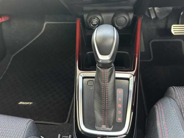 スズキ スイフト スポーツ 愛知県 2023(令5)年 0.4万km スーパーブラックパール 社外メモリナビ（MDV-D311W）/AMFM/CD/SD/BT/ワンセグ/全方位カメラ/ETC/プッシュスタート/ACC/パドルシフト/衝突軽減ブレーキ/車線逸脱警報/BSM/クリアランスソナー/シートヒーター/wedssports　17インチAW/LEDヘッドライト/純正フロアマット/ISOFIX/保証書/取扱説明書/スペアキー