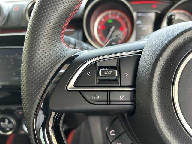 スズキ スイフト スポーツ 愛知県 2023(令5)年 0.4万km スーパーブラックパール 社外メモリナビ（MDV-D311W）/AMFM/CD/SD/BT/ワンセグ/全方位カメラ/ETC/プッシュスタート/ACC/パドルシフト/衝突軽減ブレーキ/車線逸脱警報/BSM/クリアランスソナー/シートヒーター/wedssports　17インチAW/LEDヘッドライト/純正フロアマット/ISOFIX/保証書/取扱説明書/スペアキー