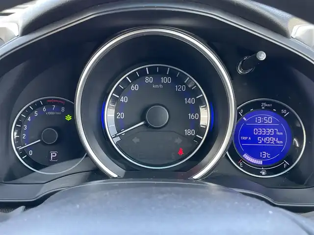 ホンダ フィット 13G F 道央・札幌 2019(令1)年 3.4万km クリスタルブラックパール ワンオーナー/純正ディーラーOPナビ/CD/DVD/BT/フルセグ/横滑り防止装置/バックカメラ/ビルトインETC/アイドリングストップ/ECONモード/プッシュスタート/スマートキー/ハロゲンヘッドライト/ヘッドライトレベライザー/電動格納ミラー/ウィンカーミラー/純正フロアマット/純正エンジンスターター/社外AW付夏タイヤ積込/175/70/R14/2023年/山3mm