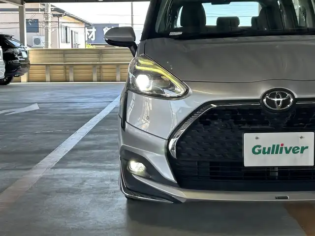 トヨタ シエンタ G クエロ 静岡県 2018(平30)年 5.6万km シルバーM 後期型/モデリスタエアロＦＳＲ/トヨタセーフティセンス/オートハイビーム/プリクラッシュ/レーンディパーチャー/９型ナビ/フルセグＴＶ/ＤＶＤ再/バックカメラ/ＨＤＭＩポート/ハーフレザー/ハンドル＆シートヒーター/ＬＥＤヘッド/フォグライト/社外１７ＡＷ
