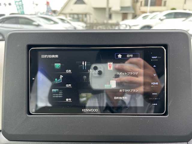 日産 デイズ X 大阪府 2024(令6)年 0.9万km ホワイトパール 社外ナビ(BT/CD/DVD/SD/USB/フルセグ)/アラウンドビューモニター/衝突被害軽減システム/コーナーセンサー/横滑り防止装置/盗難防止装置/アイドリングストップ/オートライト/純正アルミホイール/ベンチシート/パワーステアリング/パワーウインドウ/ハロゲンヘッドライト/スマートキー