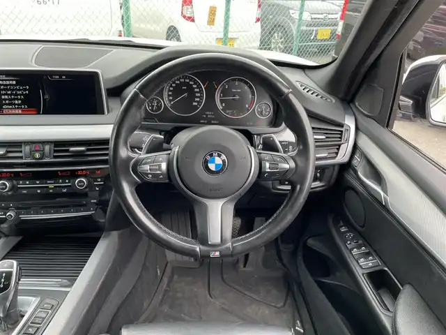 ＢＭＷ Ｘ５ xDrive 35d Mスポーツ 青森県 2016(平28)年 10万km アルピンホワイトⅢ 4WD/電動パノラマガラスサンルーフ/インテリジェントセーフティ/・車線逸脱警報機能/・衝突軽減ブレーキ/・歩行者警告機能/純正ナビ/【AM/FM/CD/DVD/BT/USB】/フルセグTV/全周囲カメラ/パーキングセンサー/電動リアゲート/レーダークルーズコントロール/オートブレーキホールド/ダウンヒルアシスト機能/アイドリングストップ/ドライブモード/【SPORT/COMFORT】/シートヒーター/ドライブレコーダー/ETC/社外AWスタッドレスタイヤ積込/取扱説明書/保証書