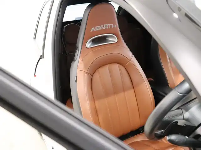 アバルト ５９５Ｃ 静岡県 2020(令2)年 2.7万km 白 ETC/ドラレコ/AppleCarPlay/AndroidAuto/レザーシート/レザーステアリング/パドルシフト