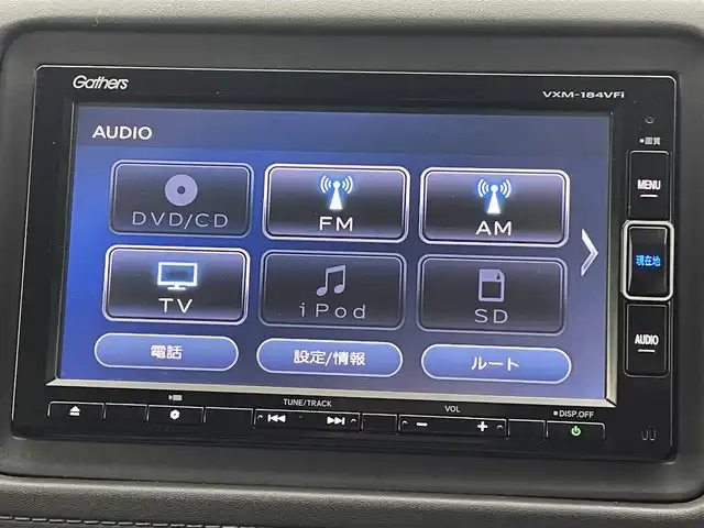 ホンダ ヴェゼル ハイブリッド Z ホンダセンシング 熊本県 2017(平29)年 6万km クリスタルブラックパール 禁煙車　/純正ナビ（ＣＤ・ＤＶＤ・フルセグ・ＢＴ・ＳＤ・ipod・ＵＳＢ）/バックカメラ　/純正前方ドライブレコーダー　/ビルトインＥＴＣ　/ホンダセンシング　/衝突軽減ブレーキ　/レーダークルーズコントロール　/レーンキープアシスト/前席シートヒータ/前席パワーシート/横滑り防止/アイドリングストップ/純正フロアマット/純正１７インチAW/オートライト/LEDヘッドライト/フォグライト/スマートキー/プッシュスタート