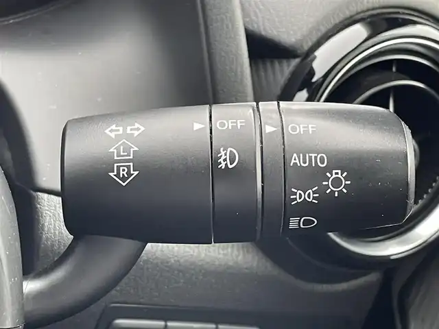 マツダ デミオ XD ブラックレザーリミテッド 島根県 2016(平28)年 7.5万km メテオグレーマイカ スマートシティブレーキ/純正ナビ/CD/DVD/DTV/Bluetooth/USB/バックカメラ/クルーズコントロール/ハーフレザーシート/シートヒーター /HUD/ETC/LEDオートライト/ステアリングスイッチ/スマートキー/スペアキー /プッシュスタート /純正アルミホイール/純正フロアマット/ドアバイザー