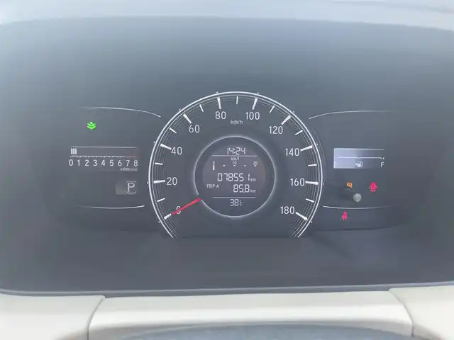 ホンダ オデッセイ G 山形県 2014(平26)年 7.9万km ホワイトオーキッドパール (株)IDOMが運営する【じしゃロン山形店】の自社ローン専用車両になります。/こちらは現金またはオートローンご利用時の価格です。/自社ローンご希望の方は別途その旨お申付け下さい。/純正ナビ/（FM/AM/ラジオ/CD/DVD/TV/Bluetooth）/フリップダウンモニター/両側パワースライドドア/クルーズコントロール/バックカメラ/ビルトインETC/オットマン/ステアリングスイッチ/プッシュスタート/ウィンカーミラー/アイドリングストップ/横滑り防止