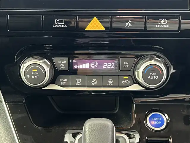 日産 セレナ e－パワー ハイウェイスター V 愛知県 2021(令3)年 2.9万km カシミヤグレージュ 禁煙車/純正10インチナビ/（ＣＤ/ＤＶＤ/Ｂｌｕｅｔｏｏｔｈ/フルセグTV)　/全方位カメラ　/プロパイロット/衝突軽減ブレーキ/レーンキープアシスト/追従式クルーズコントロール/オートマチックハイビーム/クリアランスソナー/ETC/ドライブレコーダー/両側パワースライドドア/純正アルミホイール/スマートキー/プッシュスタート/純正フロアマット