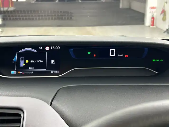 日産 セレナ e－パワー ハイウェイスター V 愛知県 2021(令3)年 2.9万km カシミヤグレージュ 禁煙車/純正10インチナビ/（ＣＤ/ＤＶＤ/Ｂｌｕｅｔｏｏｔｈ/フルセグTV)　/全方位カメラ　/プロパイロット/衝突軽減ブレーキ/レーンキープアシスト/追従式クルーズコントロール/オートマチックハイビーム/クリアランスソナー/ETC/ドライブレコーダー/両側パワースライドドア/純正アルミホイール/スマートキー/プッシュスタート/純正フロアマット