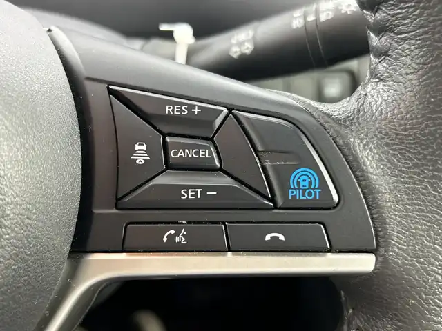日産 セレナ e－パワー ハイウェイスター V 愛知県 2021(令3)年 2.9万km カシミヤグレージュ 禁煙車/純正10インチナビ/（ＣＤ/ＤＶＤ/Ｂｌｕｅｔｏｏｔｈ/フルセグTV)　/全方位カメラ　/プロパイロット/衝突軽減ブレーキ/レーンキープアシスト/追従式クルーズコントロール/オートマチックハイビーム/クリアランスソナー/ETC/ドライブレコーダー/両側パワースライドドア/純正アルミホイール/スマートキー/プッシュスタート/純正フロアマット
