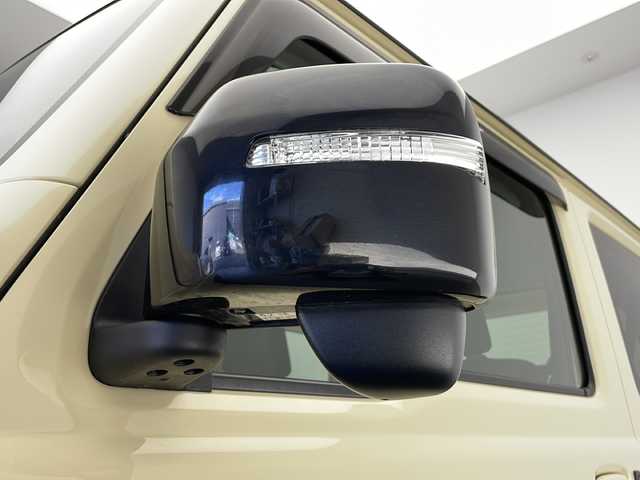 スズキ ジムニー XC 長野県 2022(令4)年 1.7万km シフォンアイボリーメタリックブラック2トーンルーフ 4WD/社外メモリナビ&フルセグTV&CD&DVD&BT/クルーズコントロール/車線逸脱警報/衝突軽減ブレーキ/アイドリングストップ/前席シートヒーター/ステアリングスイッチ/LEDヘッドライト/オートライト/フロントフォグランプ/ヘッドライトウォッシャー/電動格納ミラー/ドアミラーヒーター/社外16インチAW装着/社外フェンダーモール/社外フロアマット/純正ドアバイザー/背面タイヤ/プッシュスタート/スマートキー