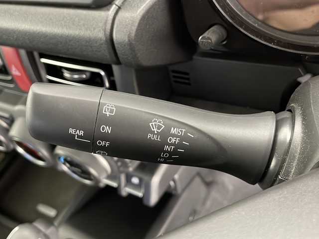 スズキ ジムニー XC 長野県 2022(令4)年 1.7万km シフォンアイボリーメタリックブラック2トーンルーフ 4WD/社外メモリナビ&フルセグTV&CD&DVD&BT/クルーズコントロール/車線逸脱警報/衝突軽減ブレーキ/アイドリングストップ/前席シートヒーター/ステアリングスイッチ/LEDヘッドライト/オートライト/フロントフォグランプ/ヘッドライトウォッシャー/電動格納ミラー/ドアミラーヒーター/社外16インチAW装着/社外フェンダーモール/社外フロアマット/純正ドアバイザー/背面タイヤ/プッシュスタート/スマートキー