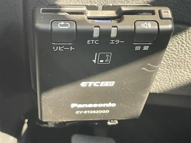トヨタ ハリアー 240G プレミアム Lパッケージ 兵庫県 2008(平20)年 11万km ブラック 社外メモリーナビ/Bluetooth/バックカメラ/フルセグ/DVD再生可能/ETC2.0/パワーシート/リモコンキー/社外アルミホイール/スタットレスタイヤ（積込）/純正アルミホイール（積込）/シートカバー/フロアマット/ドアバイザー/電動格納ミラー/保証書/取扱説明書