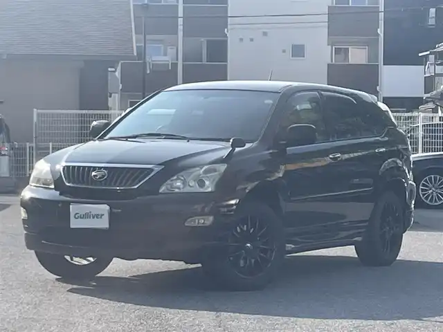 トヨタ ハリアー 240G プレミアム Lパッケージ 兵庫県 2008(平20)年 11万km ブラック 社外メモリーナビ/Bluetooth/バックカメラ/フルセグ/DVD再生可能/ETC2.0/パワーシート/リモコンキー/社外アルミホイール/スタットレスタイヤ（積込）/純正アルミホイール（積込）/シートカバー/フロアマット/ドアバイザー/電動格納ミラー/保証書/取扱説明書