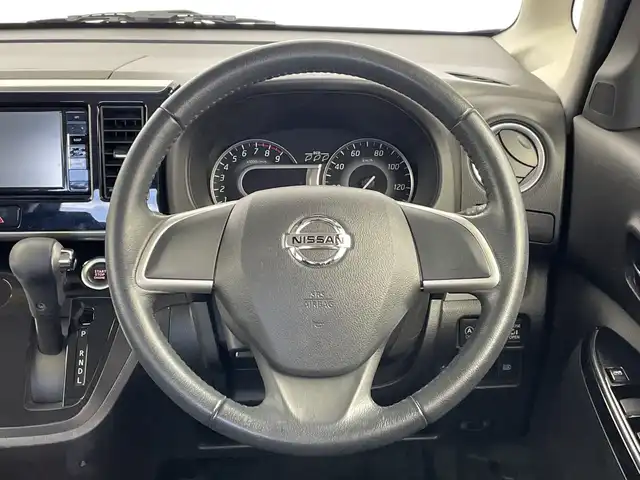 日産 デイズ ルークス ハイウェイスターX 大分県 2017(平29)年 7万km ブラック ストラーダメモリナビ【CN-RE03WD】/　フルセグTV/Bluetooth/CD/DVD/USB/アラウンドビューモニター/両側パワースライドドア/衝突被害軽減ブレーキ/横滑り防止装置/アイドリングストップ/オートマチックハイビーム/LEDヘッドライト/禁煙車