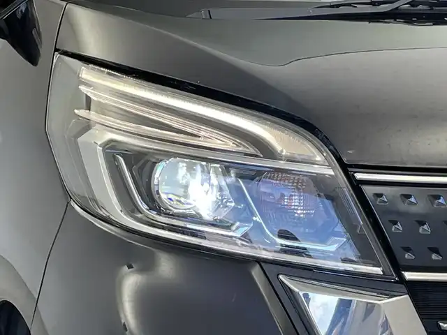 日産 デイズ ルークス ハイウェイスターX 大分県 2017(平29)年 7万km ブラック ストラーダメモリナビ【CN-RE03WD】/　フルセグTV/Bluetooth/CD/DVD/USB/アラウンドビューモニター/両側パワースライドドア/衝突被害軽減ブレーキ/横滑り防止装置/アイドリングストップ/オートマチックハイビーム/LEDヘッドライト/禁煙車