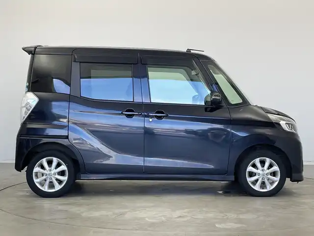 日産 デイズ ルークス ハイウェイスターX 大分県 2017(平29)年 7万km ブラック ストラーダメモリナビ【CN-RE03WD】/　フルセグTV/Bluetooth/CD/DVD/USB/アラウンドビューモニター/両側パワースライドドア/衝突被害軽減ブレーキ/横滑り防止装置/アイドリングストップ/オートマチックハイビーム/LEDヘッドライト/禁煙車