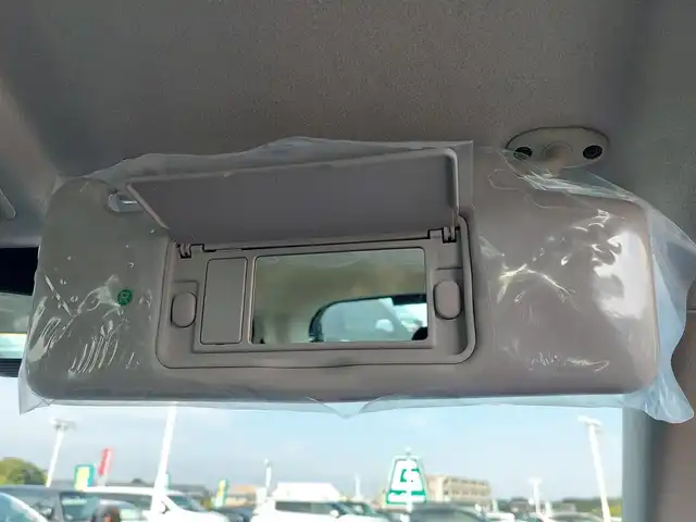 ホンダ ＷＲ－Ｖ Z ブラックスタイル 東京都 2025(令7)年 0.1万km クリスタルブラックパール Honda SENSING/・衝突軽減ブレーキ/・誤発進抑制機能/・路外逸脱抑制機能/・車線維持支援システム/・先行車発進お知らせ機能/・アダプティブクルーズコントロール/・オートハイビーム/プッシュスタート/パドルシフト/純正9インチディスプレイオーディオ/・Apple CarPlay/Android Auto/バックカメラ/ハーフレザーシート/LEDヘッドライト/17インチ純正アルミホイール