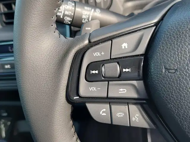 ホンダ ＷＲ－Ｖ Z ブラックスタイル 東京都 2025(令7)年 0.1万km クリスタルブラックパール Honda SENSING/・衝突軽減ブレーキ/・誤発進抑制機能/・路外逸脱抑制機能/・車線維持支援システム/・先行車発進お知らせ機能/・アダプティブクルーズコントロール/・オートハイビーム/プッシュスタート/パドルシフト/純正9インチディスプレイオーディオ/・Apple CarPlay/Android Auto/バックカメラ/ハーフレザーシート/LEDヘッドライト/17インチ純正アルミホイール