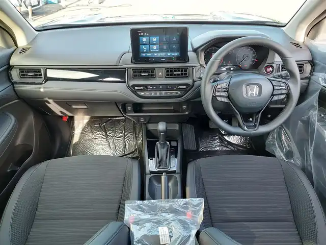 ホンダ ＷＲ－Ｖ Z ブラックスタイル 東京都 2025(令7)年 0.1万km クリスタルブラックパール Honda SENSING/・衝突軽減ブレーキ/・誤発進抑制機能/・路外逸脱抑制機能/・車線維持支援システム/・先行車発進お知らせ機能/・アダプティブクルーズコントロール/・オートハイビーム/プッシュスタート/パドルシフト/純正9インチディスプレイオーディオ/・Apple CarPlay/Android Auto/バックカメラ/ハーフレザーシート/LEDヘッドライト/17インチ純正アルミホイール