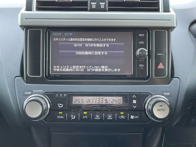 トヨタ ランドクルーザー プラド TX Lパッケージ・G－フロンティア 岡山県 2017(平29)年 4.5万km ホワイトパールクリスタルシャイン 純正7インチナビ　NSZT-W66T/フルセグTV、CD、BluetootH、AM、FM/バックカメラ/クルーズコントロール/前席シートヒーター/サンルーフ/前方ドライブレコーダー　DRV-240/前席パワーシート/ブラウンレザーシート/ルーフレール/前後コーナーセンサー/ビルトインETC