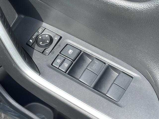 トヨタ ＲＡＶ４ アドベンチャー オフロードPKG 岩手県 2020(令2)年 5.6万km アティチュードブラックマイカ ＴＲＤ製ガーニッシュ/純正９インチナビ/ＣＤ／ＤＶＤ／ＢＴ／フルセグ/バックカメラ/前後ドラレコ/前後ソナー/前席シートヒーター／クーラー/Ｄ席パワーシート/ステアリングヒーター/トヨタセーフティ/ETC2.0/ルーフレール/3Dフロアマット/オートハイビーム