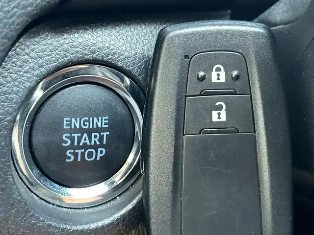 トヨタ ＲＡＶ４ X 静岡県 2020(令2)年 3万km アティチュードブラックマイカ ４ＷＤ/トヨタセーフティセンス/純正ＳＤナビ/ワンセグＴＶ/CＤ再生/バックカメラ/前後ドラレコ/レーダークルーズ/ビルトインＥＴＣ/ＰＫＳＢ/ＬＴＡ/ＬＥＤヘッドライト/ルーフレール/純正１７ＡＷ
