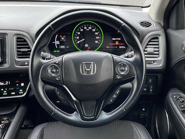 ホンダ ヴェゼル ハイブリッド Z ホンダセンシング 新潟県 2019(平31)年 6.3万km クリスタルブラックパール 4WD/社外SDナビ(AVIC-RZ902)/CD/DVD/BT/フルセグテレビ/ETC/ドライブレコーダー/衝突被害軽減ブレーキ/レーンキープアシスト/レーダークルーズコントロール/半革シート/シートヒーター /ステアリングスイッチ/パドルシフト/スマートキー/プッシュスタート/LEDヘッドライト/オートライト/フォグランプ/純正17インチアルミホイール