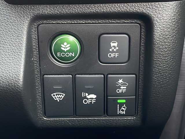 ホンダ ヴェゼル ハイブリッド Z ホンダセンシング 新潟県 2019(平31)年 6.3万km クリスタルブラックパール 4WD/社外SDナビ(AVIC-RZ902)/CD/DVD/BT/フルセグテレビ/ETC/ドライブレコーダー/衝突被害軽減ブレーキ/レーンキープアシスト/レーダークルーズコントロール/半革シート/シートヒーター /ステアリングスイッチ/パドルシフト/スマートキー/プッシュスタート/LEDヘッドライト/オートライト/フォグランプ/純正17インチアルミホイール