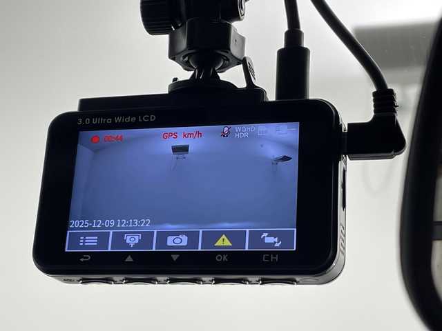 トヨタ ライズ Z 福島県 2021(令3)年 1.7万km ブライトシルバーM /禁煙車//パノラミックビューモニター//シートヒーター//ＢＳＭ//純正９型ナビ/CD・DVD・BT・MSV・フルセグTV・USB//TVキャンセラー//２．０ＥＴＣ//ＬＥＤライト//クリアランスソナー//レーダークルーズコントロール//電動パーキングブレーキ//１００Ｖ充電//ＬＥＤライト//シーケンシャルウィンカー//前後ドライブレコーダー//フォグライト