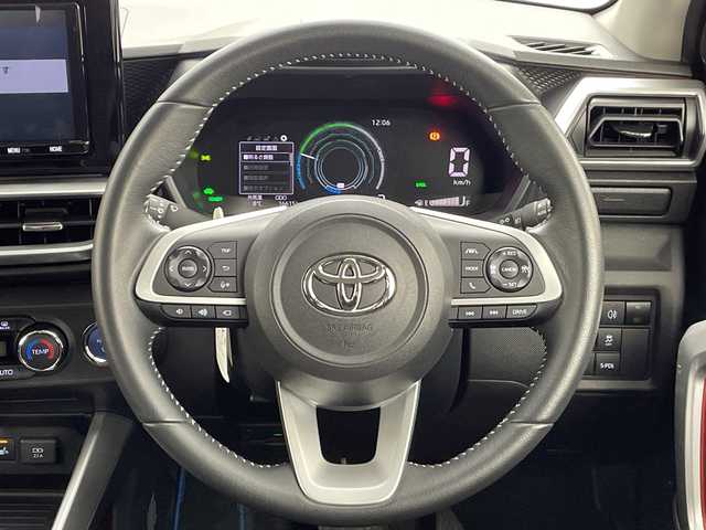 トヨタ ライズ Z 福島県 2021(令3)年 1.7万km ブライトシルバーM /禁煙車//パノラミックビューモニター//シートヒーター//ＢＳＭ//純正９型ナビ/CD・DVD・BT・MSV・フルセグTV・USB//TVキャンセラー//２．０ＥＴＣ//ＬＥＤライト//クリアランスソナー//レーダークルーズコントロール//電動パーキングブレーキ//１００Ｖ充電//ＬＥＤライト//シーケンシャルウィンカー//前後ドライブレコーダー//フォグライト