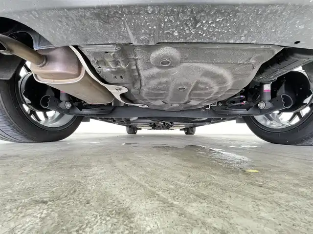 日産 ノート X 千葉県 2022(令4)年 4.9万km スーパーブラック 禁煙車/純正ナビ/・CD/BT/フルセグ/エマージェンシーブレーキ/車線逸脱防止支援/全方位カメラ/デジタルインナールームミラー/LEDヘッドライト/オートライト/オートハイビーム/フォグライト/電動パーキングブレーキ/ブレーキホールド/スマートキー/コーナーセンサー/サイド＆カーテンエアバッグ/社外17インチアルミホイール