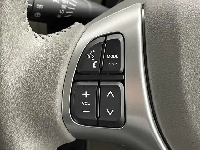 スズキ エブリィ ワゴン PZターボ スペシャル 道央・札幌 2025(令7)年 0.4万km モスグレーメタリック ・４ＷＤ/・オートステップ/・純正ディスプレイオーディオ/・BT/USB/ＡｎｄｒｏｉｄＡｕｔｏ/ＡｐｐｌｅＣａｒＰｌａｙ/・バックカメラ/・ＥＴＣ/・ドライブレコーダー/・両側パワースライドドア/・衝突軽減ブレーキ/・レーンキープアシスト/・シートヒーター/・オートライト/・オートマチックハイビーム/・ＬＥＤヘッドライト/・フロントフォグランプ/・スマートキー/・プッシュスタート/・純正AW１４インチ/・レザー調シートカバー/・ドアバイザー/・電動格納ウィンカーミラー/・スペアキー1本