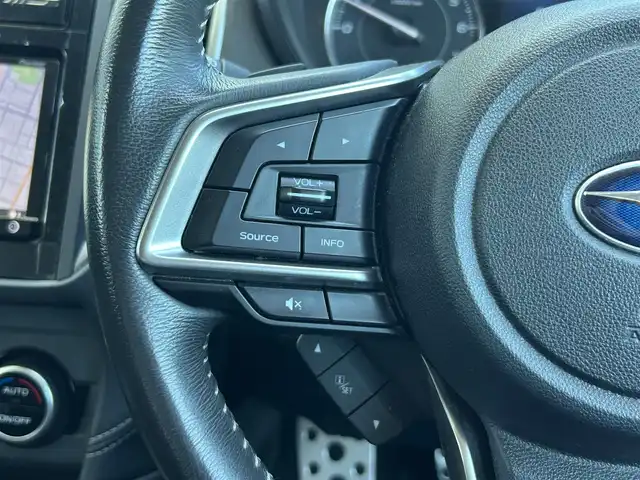 スバル インプレッサ スポーツ 2．0i－S アイサイト 長野県 2017(平29)年 3.1万km クリスタルホワイトP 4WD/純正SDナビ/　（CD/DVD/BT/SD/フルセグ）/バックカメラ/アイサイト/・衝突軽減ブレーキ/・踏み間違い防止/・レーダークルーズコントロール/・ブラインドスポットモニター/・横滑り防止装置/・レーンキープアシスト/アイドリングストップ/ヒルディセントコントロール/パドルシフト/オートライト/ステアリングスイッチ/前席パワーシート/プッシュスタート/スマートキー/純正フロアマット/STIエアロ（サイド）/LEDヘッドライト/フォグランプ