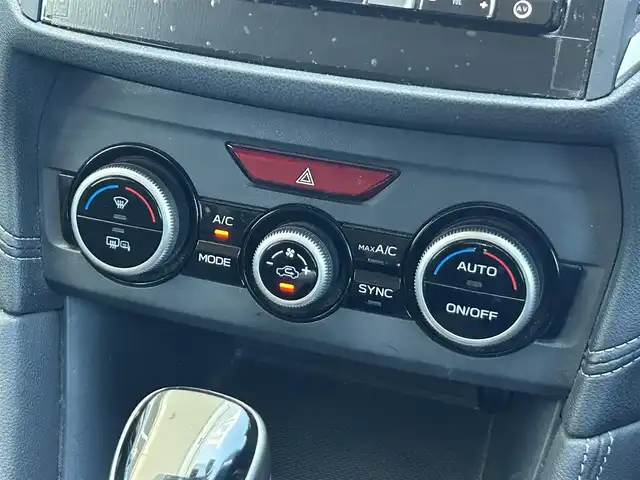 スバル インプレッサ スポーツ 2．0i－S アイサイト 長野県 2017(平29)年 3.1万km クリスタルホワイトP 4WD/純正SDナビ/　（CD/DVD/BT/SD/フルセグ）/バックカメラ/アイサイト/・衝突軽減ブレーキ/・踏み間違い防止/・レーダークルーズコントロール/・ブラインドスポットモニター/・横滑り防止装置/・レーンキープアシスト/アイドリングストップ/ヒルディセントコントロール/パドルシフト/オートライト/ステアリングスイッチ/前席パワーシート/プッシュスタート/スマートキー/純正フロアマット/STIエアロ（サイド）/LEDヘッドライト/フォグランプ