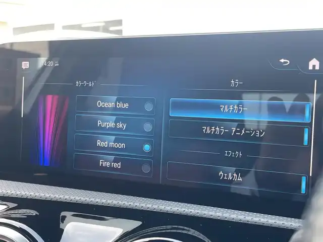 メルセデス・ベンツ Ａ１８０ スタイル AMGライン 静岡県 2018(平30)年 4.3万km イリジウムシルバー レザーエクスクルーシブパッケージ/パノラマサンルーフ /MBUXナビフルセグTV Bluetooth/全方位カメラ/ヘッドアップディスプレイ/アンビエントライト /赤黒レザーシート シートヒーター /前席メモリーパワーシート/DSRCETC