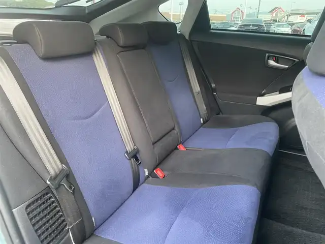 トヨタ プリウス S ツーリングセレクション 香川県 2014(平26)年 9.9万km フロスティーグリーンマイカ ディーラー純正ナビ/　CD DVD BT フルセグTV/バックカメラ/プッシュスタート/スマートキー/クルーズコントロール/LEDヘッドライト/オートライト/フォグランプ/ヘッドライトウォッシャー